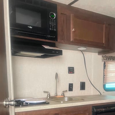 Sir Winstons Starcraft Autumn Ridge Travel Trailer