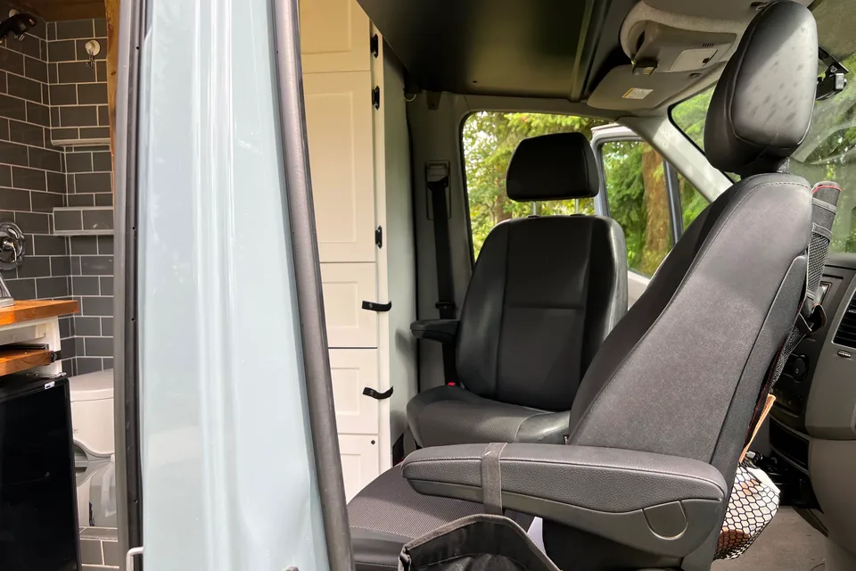 John's Mercedes-Benz B2500 Class B