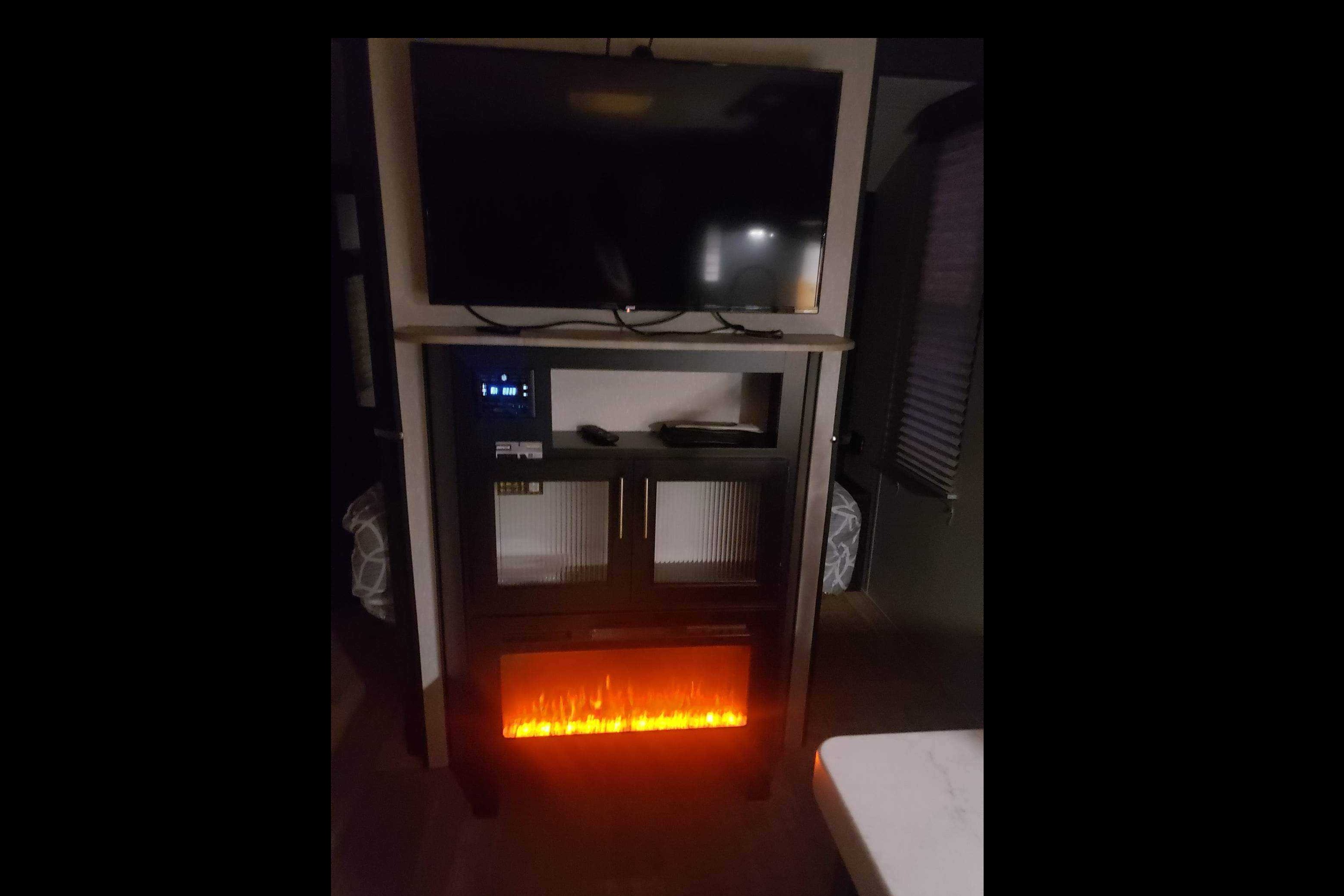 Kendalyn 's Forest River Cherokee Grey Wolf Travel Trailer