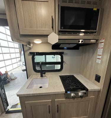 Cody's Coachmen Catalina Travel Trailer