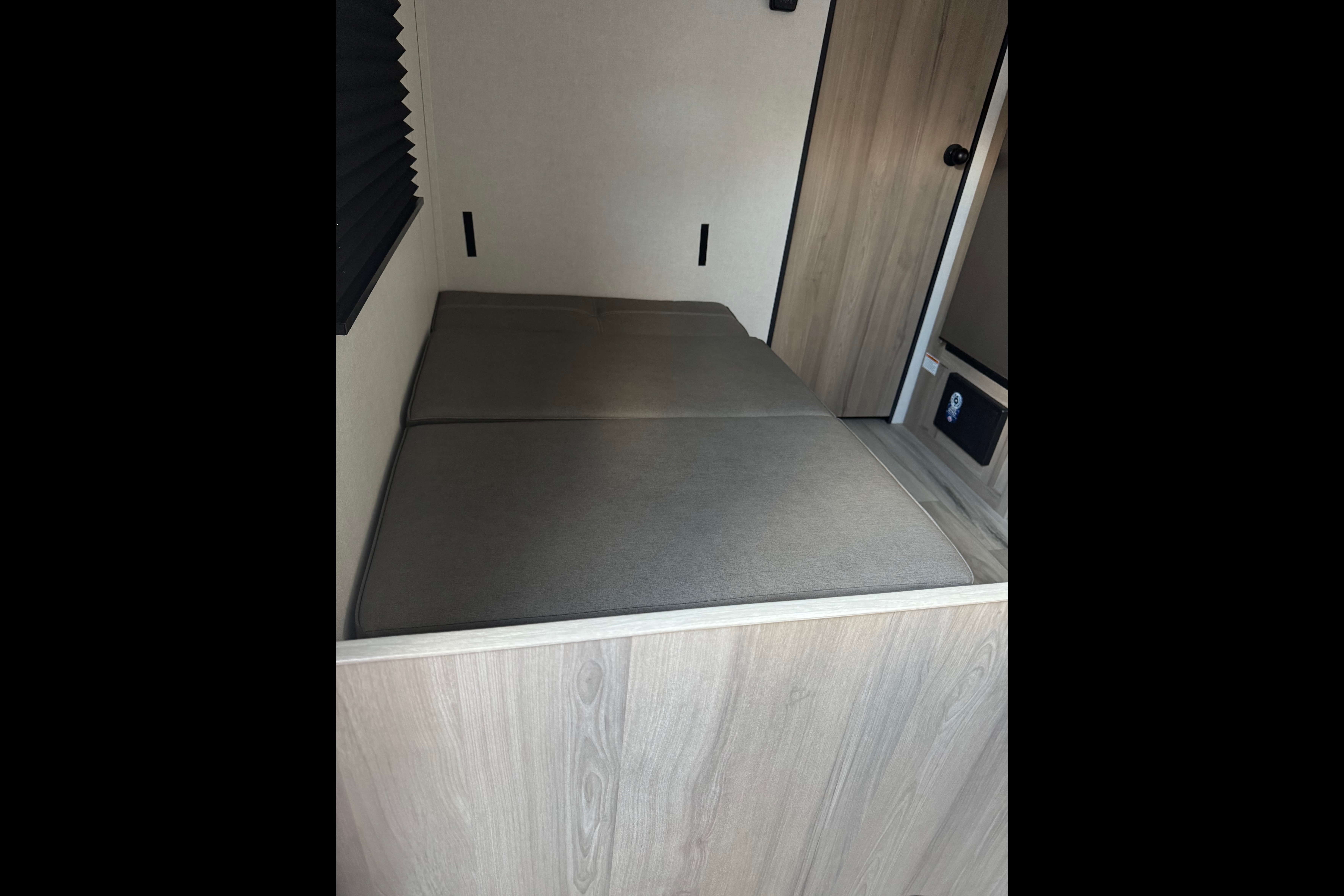 Kayla’s Coleman Keystone Travel Trailer