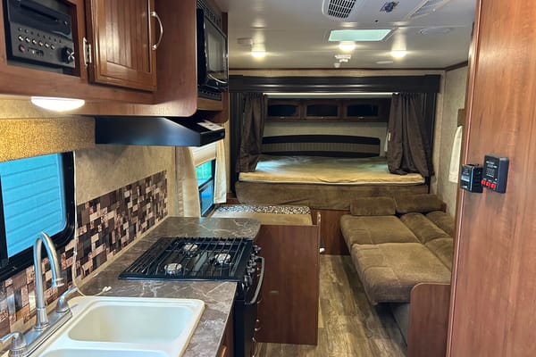 Mike's Jayco Jayfeather X213 Travel Trailer