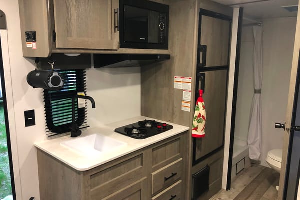 Happy Camper Keystone Springdale Travel Trailer
