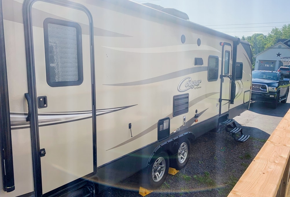 Chris's Cougar Cougar lite  Travel Trailer