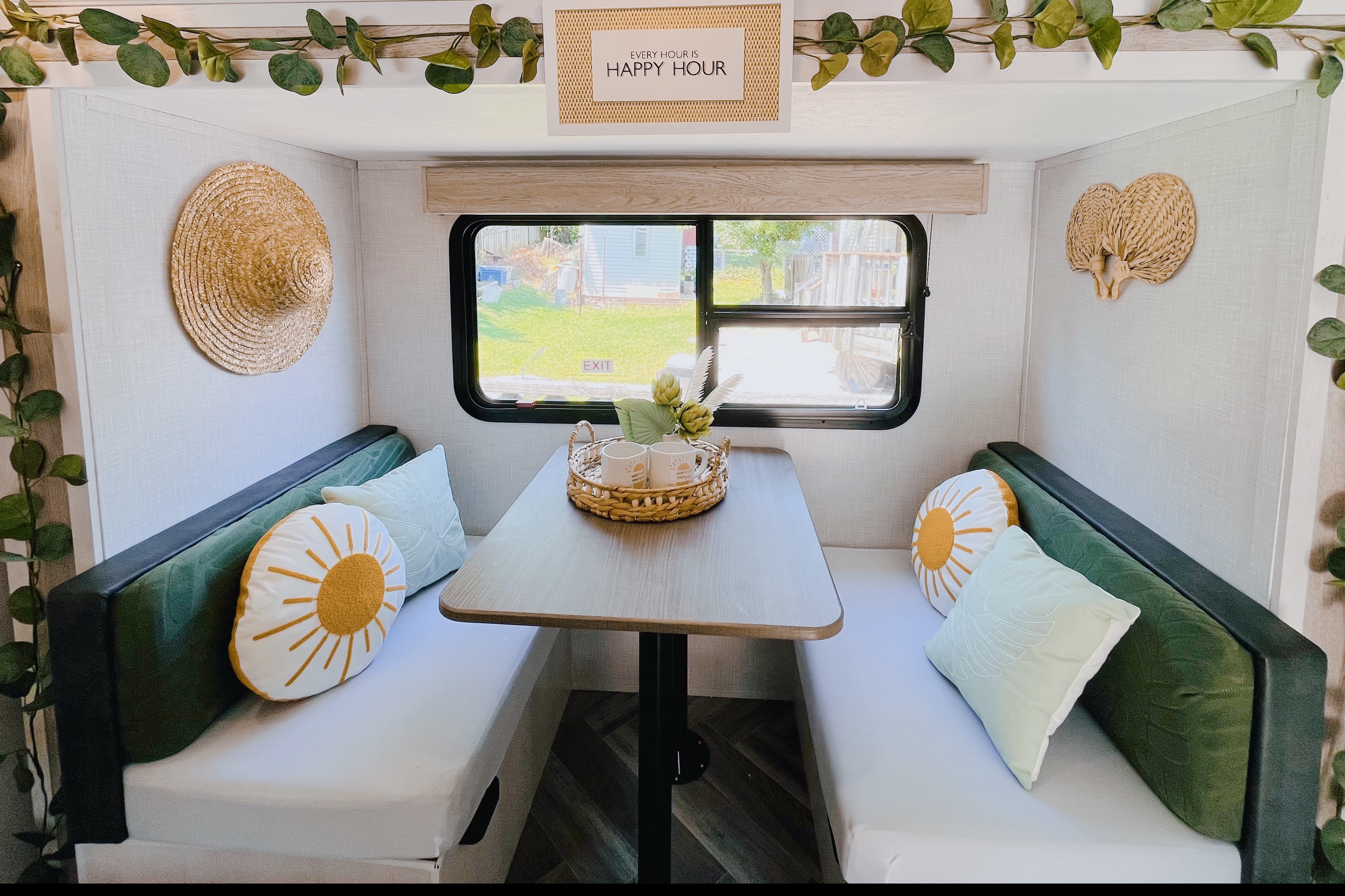 2022 Coleman Rubicon Trailer-Greenery Theme