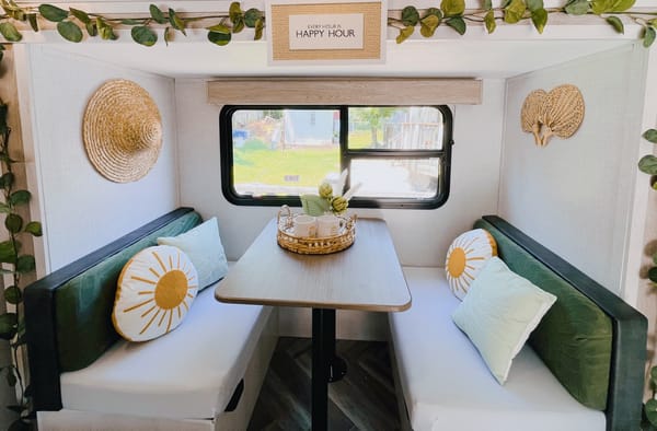 2022 Coleman Rubicon Trailer-Greenery Theme