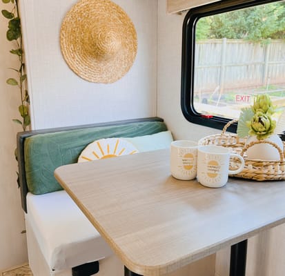 2022 Coleman Rubicon Trailer-Greenery Theme