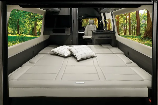 Luxury Airstream interstate 19 Class B Camper Van
