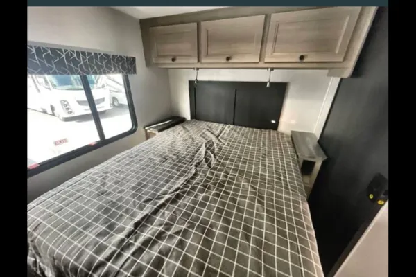 Family Forest River Sunseeker Class C
