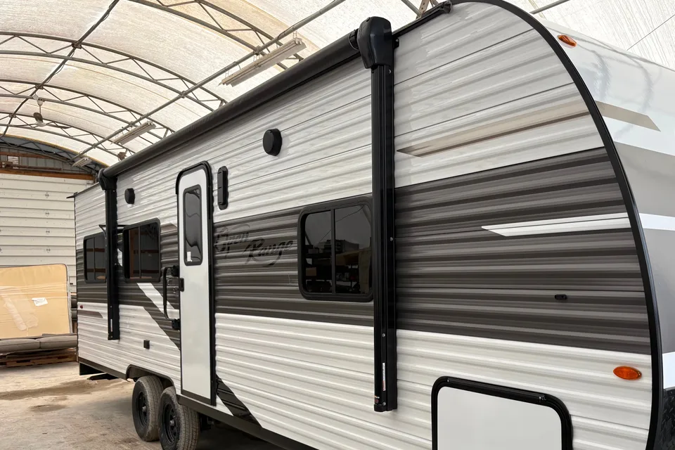 Savanaha's Highland Ridge RV Open Range 263th Toy Hauler Hauler