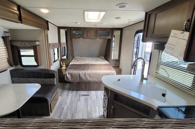 Mike and Cari's Dutchmen Aerolite Travel Trailer
