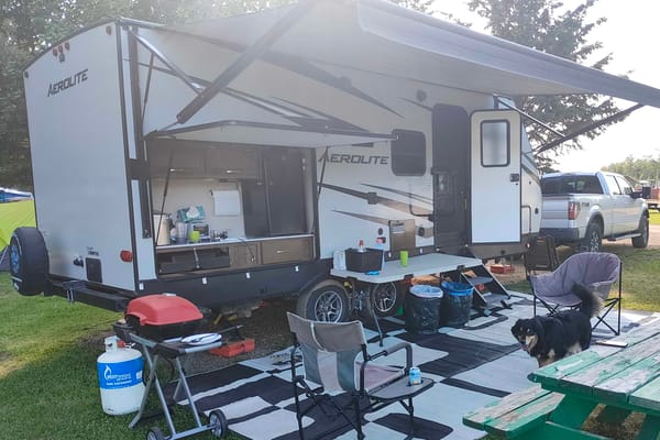 Mike and Cari's Dutchmen Aerolite Travel Trailer