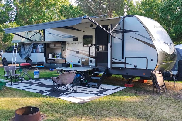 Mike and Cari's Dutchmen Aerolite Travel Trailer