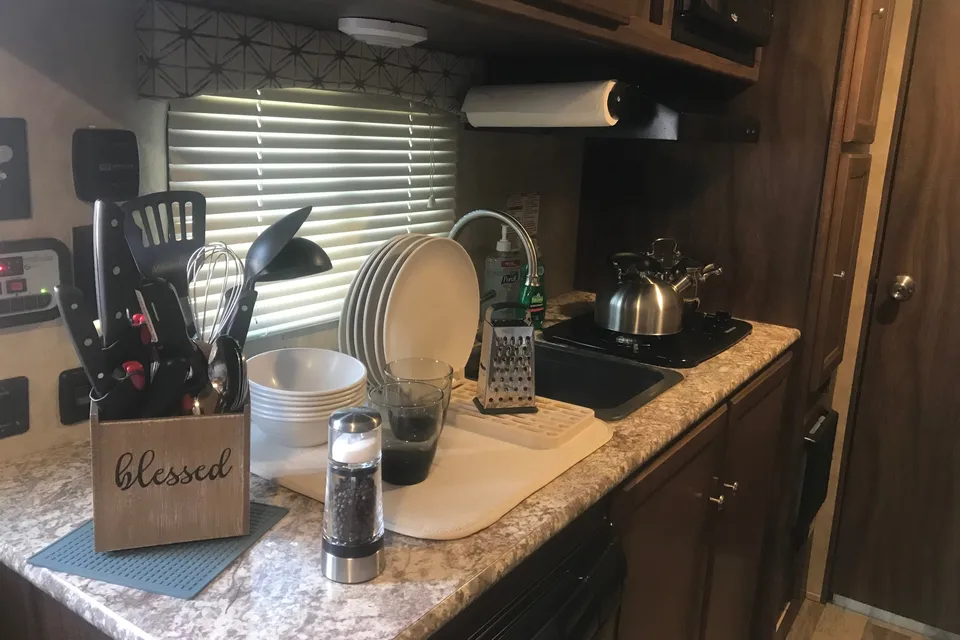 Compact/Ultra-Light/ Coachmen Viking Trailer