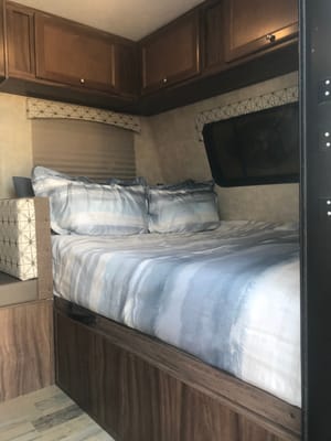 Compact/Ultra-Light/ Coachmen Viking Trailer