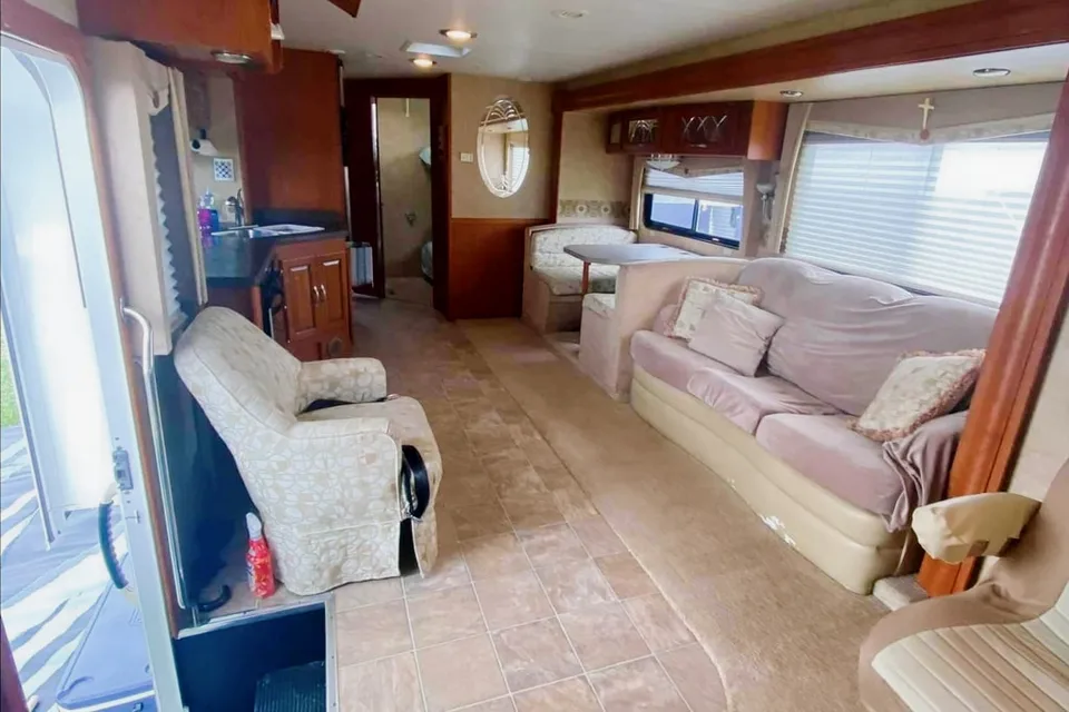 Rare 2 bedroom Motorhome - Bunkhouse - Forest River Georgetown - Class A
