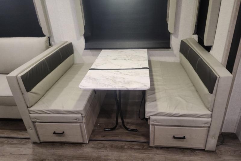 [02] Stress Free RVs - 2022 - XL - KING Size Bunkhouse