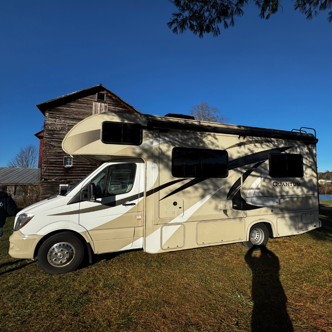 MERCURY: Small outside and big inside! | Thor Motor Coach Quantum Sprinter KM24 Class C