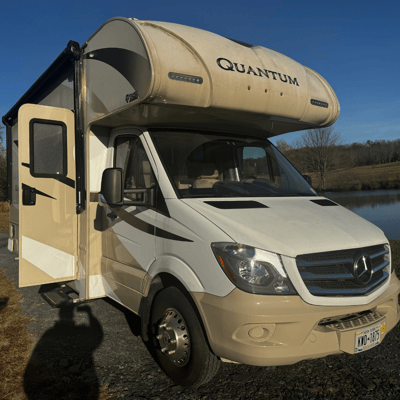 MERCURY: Small outside and big inside! | Thor Motor Coach Quantum Sprinter KM24 Class C