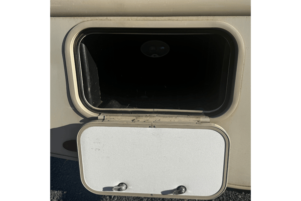 MERCURY: Small outside and big inside! | Thor Motor Coach Quantum Sprinter KM24 Class C