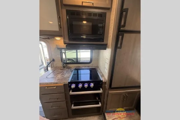 Outsiderways RV Escape