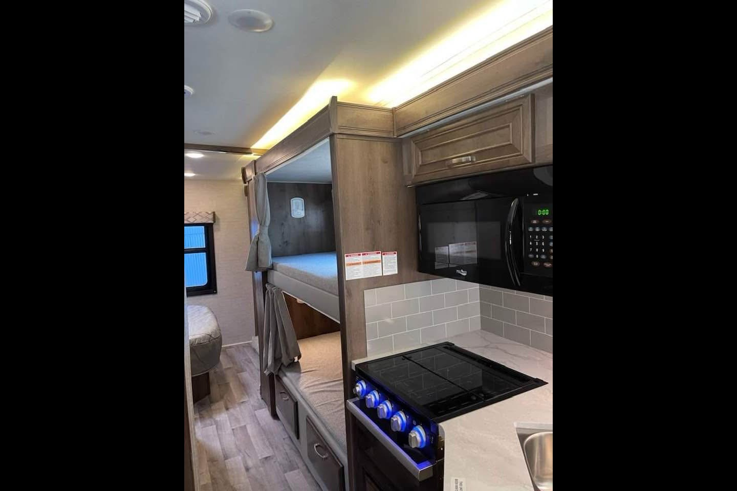 Jayco RedHawks  Ford 450 Class C