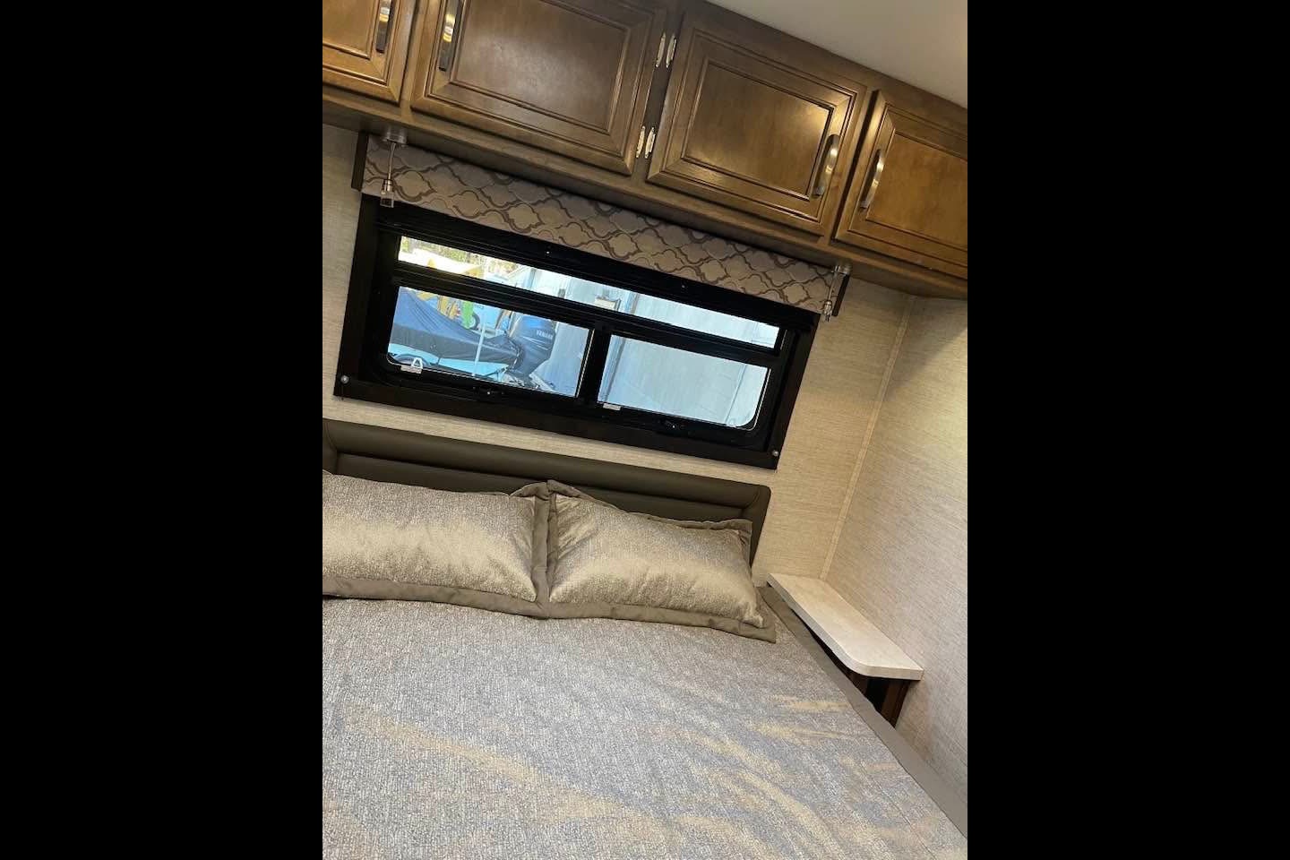 Jayco RedHawks  Ford 450 Class C