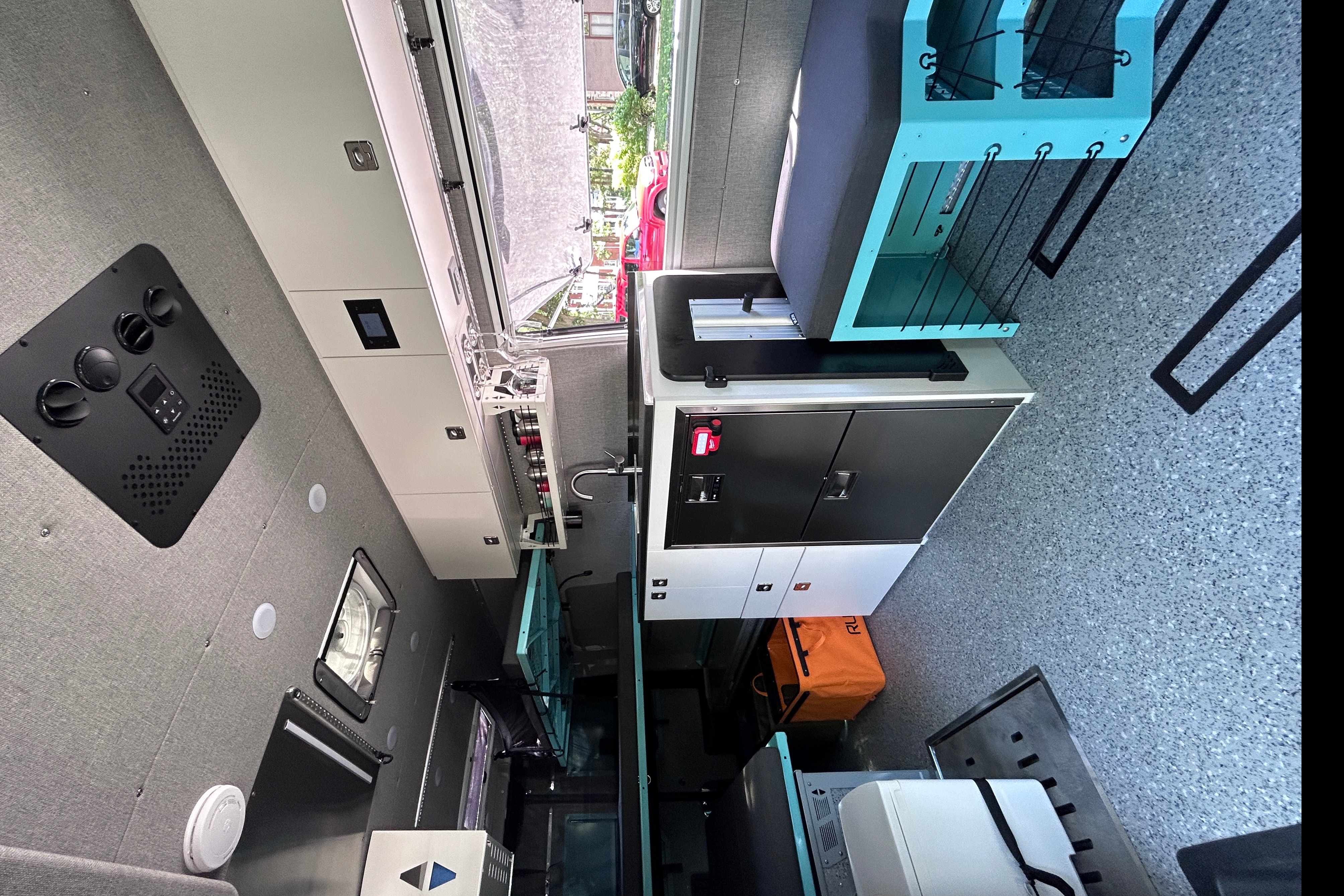 El Capitaine "Sprinter 170 awd Class B"