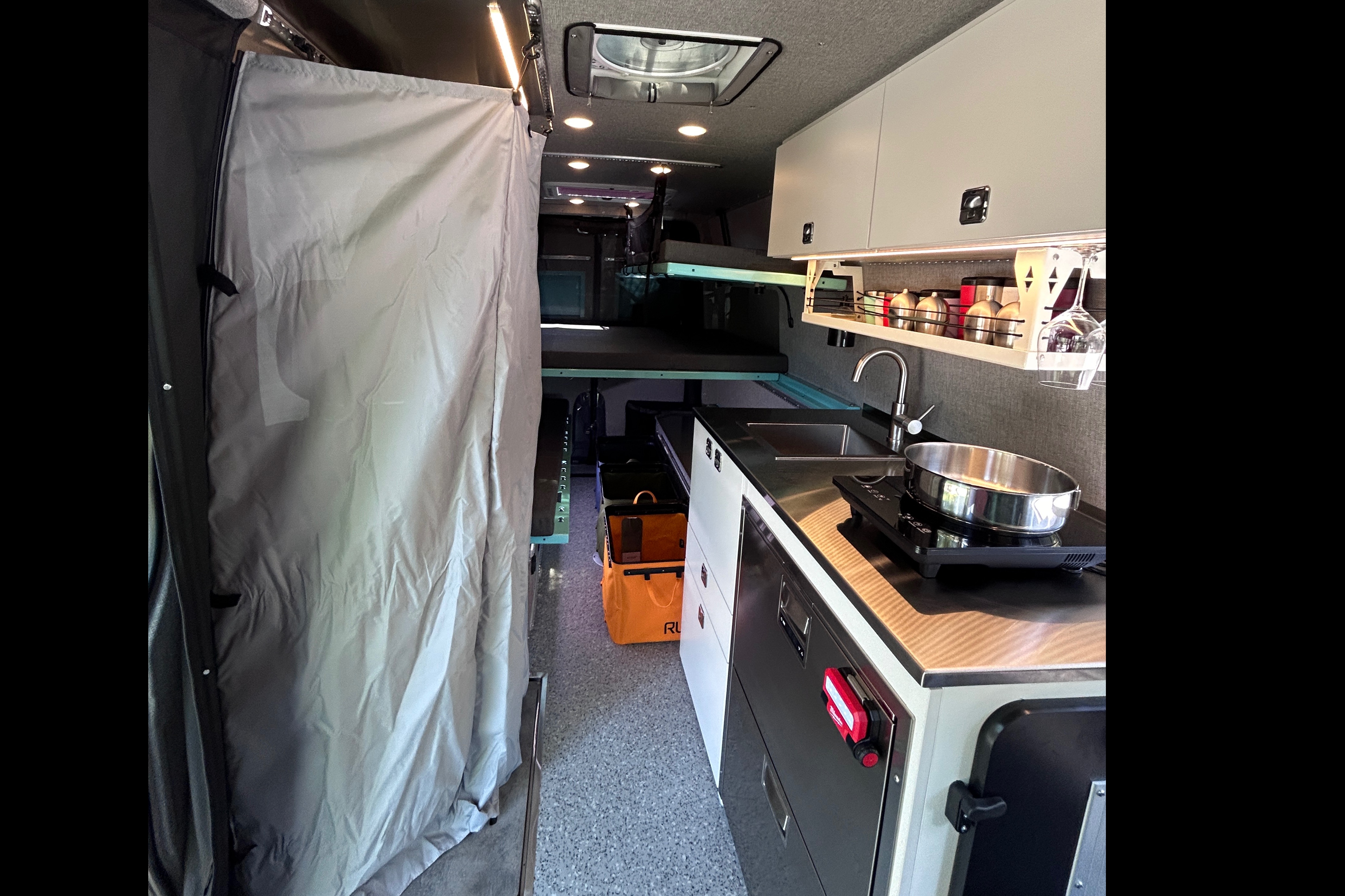 El Capitaine "Sprinter 170 awd Class B"