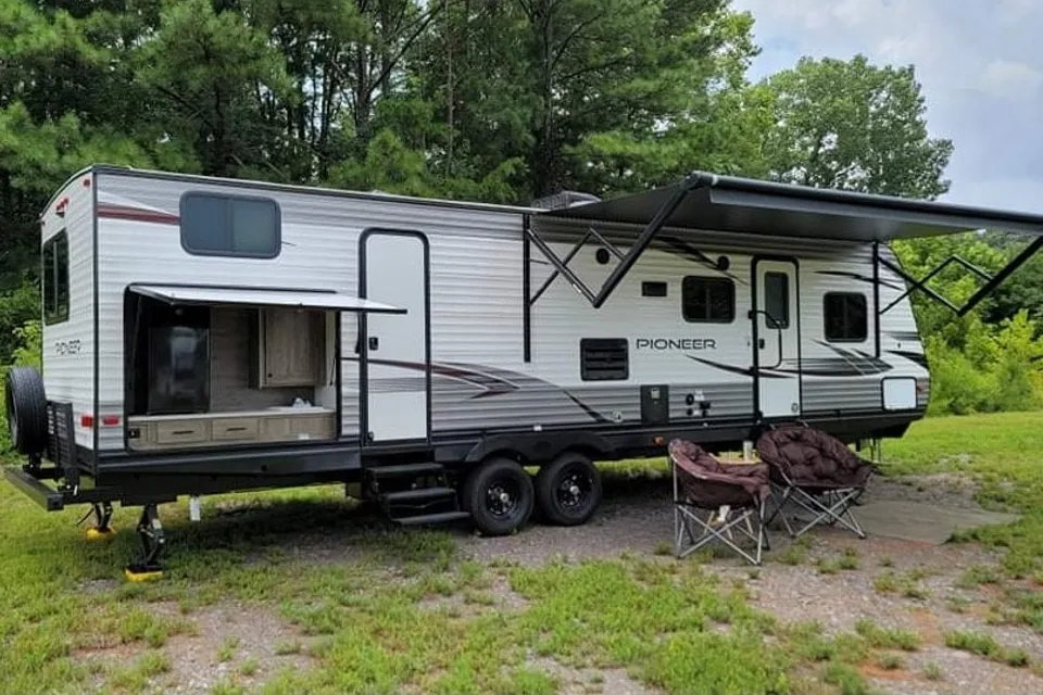 2021 Heartland Pioneer DS320