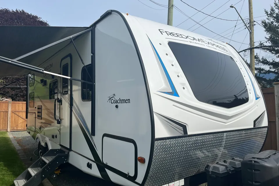 tim's Coachmen freedom express Travel Trailer