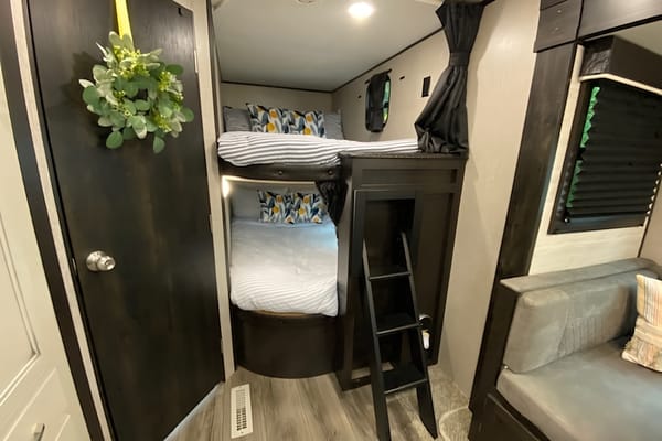 Jayco Jay Flight 28BHBE "Infinity"