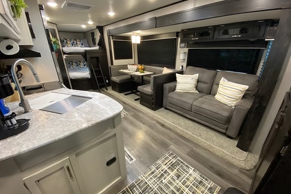 Jayco Jay Flight 28BHBE "Infinity"