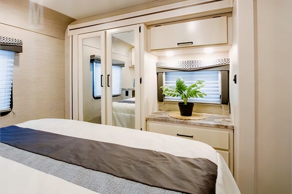 "The Chateau" - No Mileage Fees