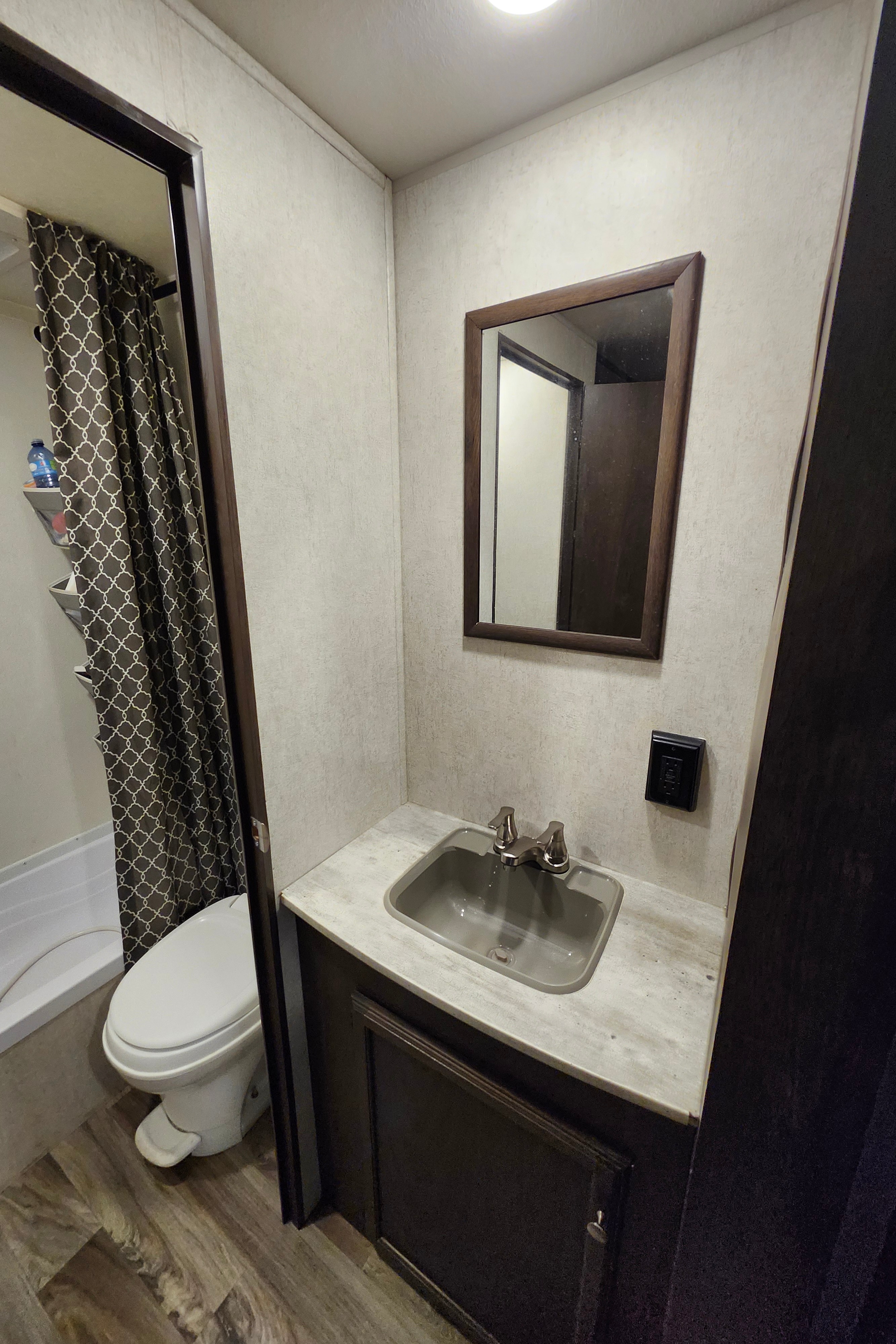 Chris's Starcraft Autumn ridge Travel Trailer