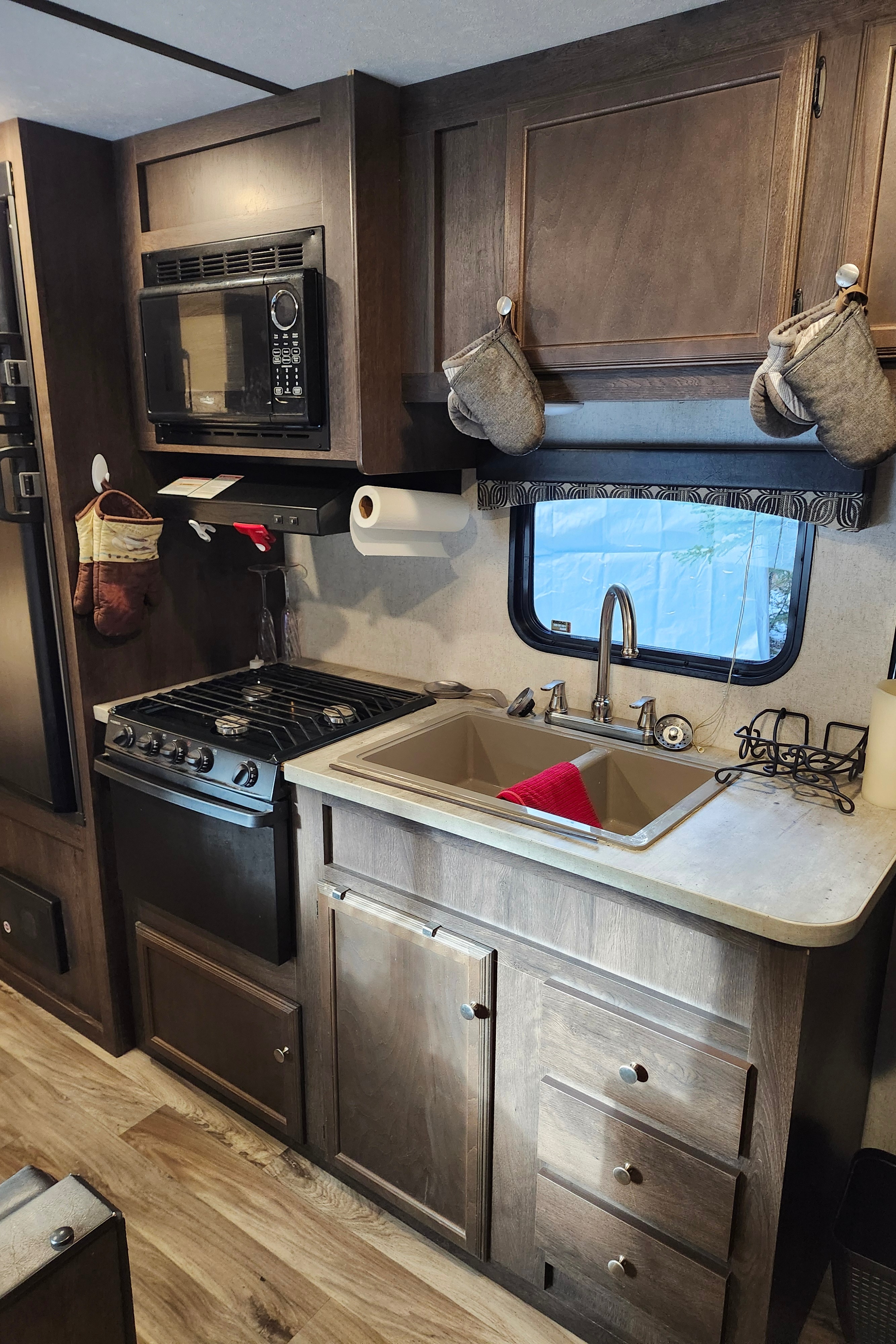 Chris's Starcraft Autumn ridge Travel Trailer
