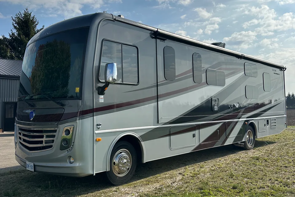 Holiday Rambler Eclipse 34J Class A