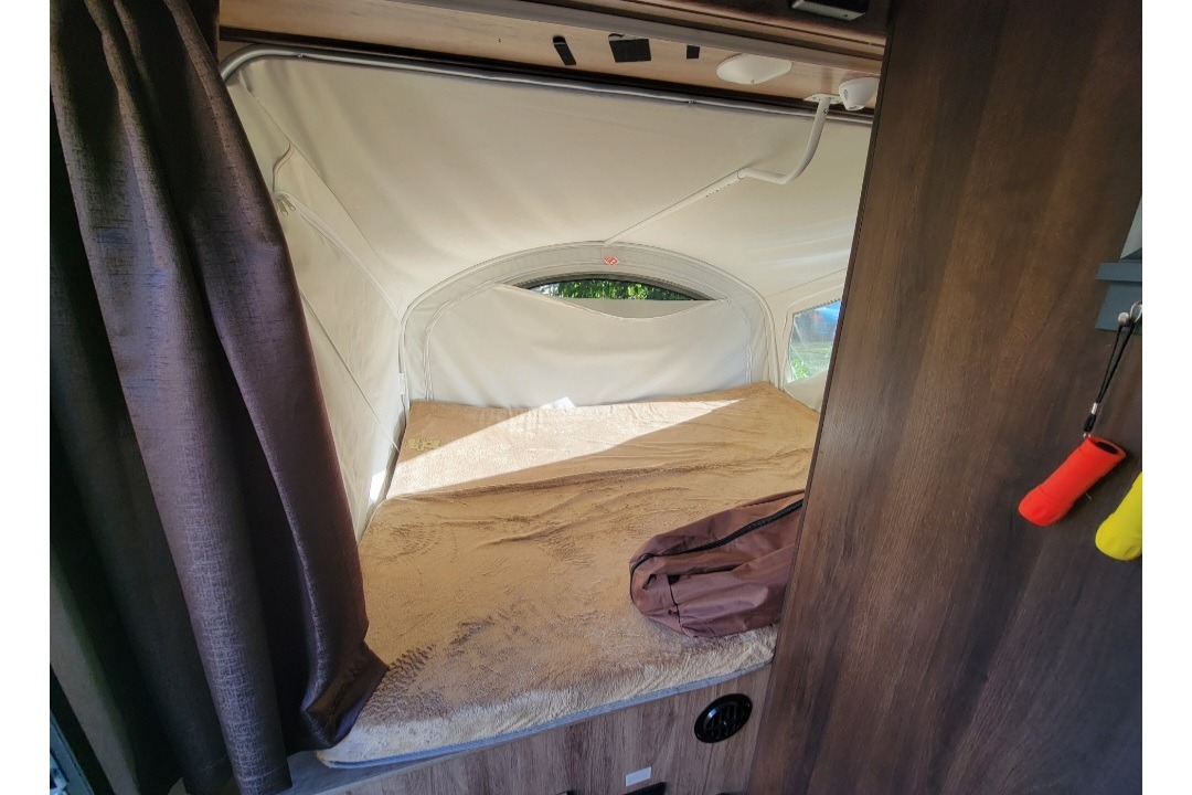 Shar's Jayco JayFlight Hybrid