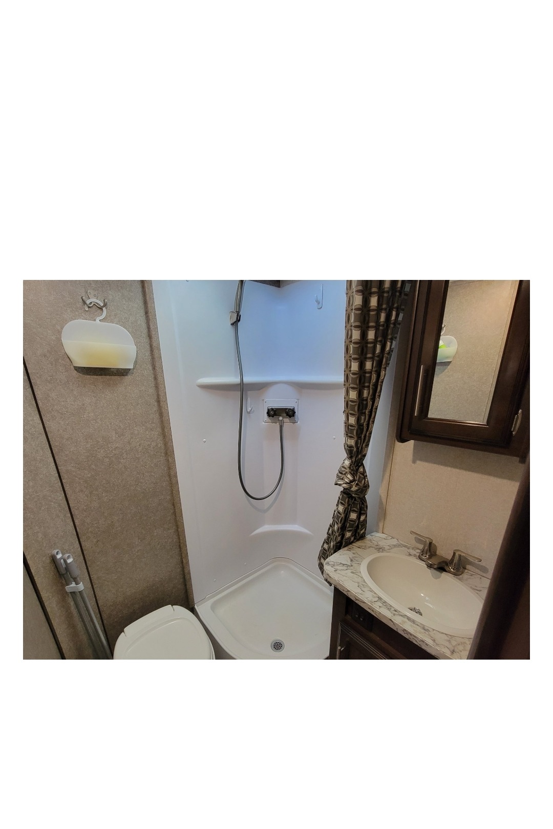 Shar's Jayco JayFlight Hybrid