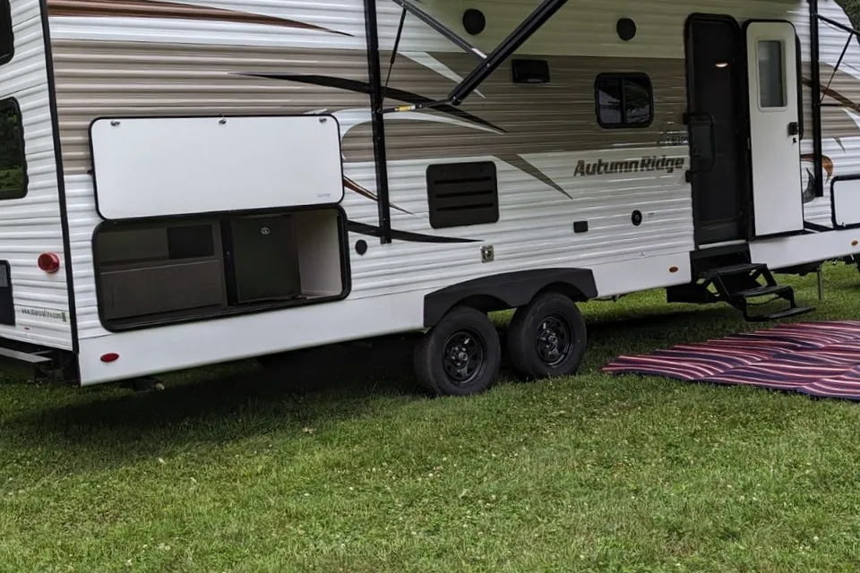 Mike's Starcraft Autumn ridge Travel Trailer