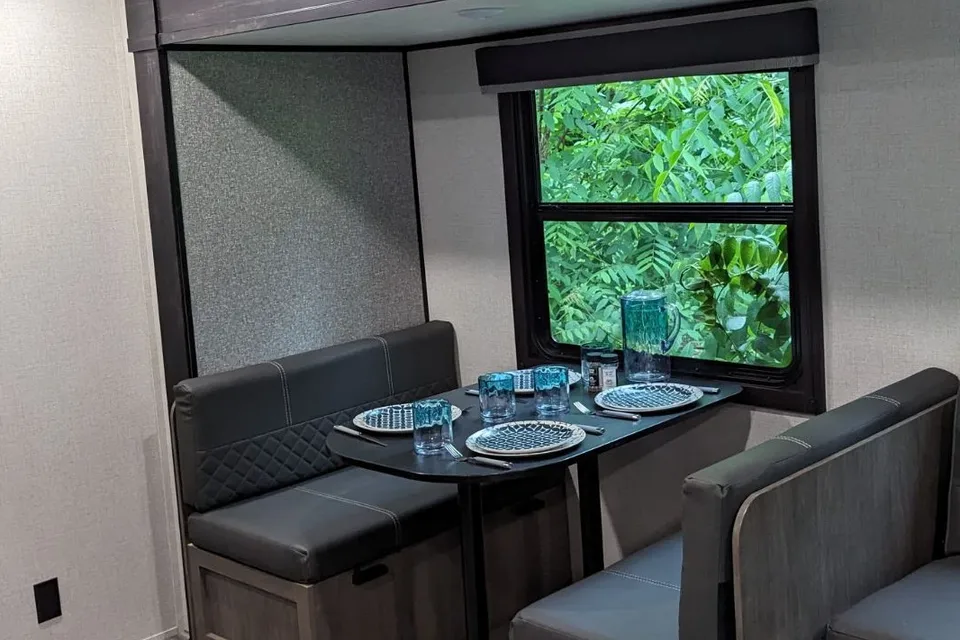 Mike's Starcraft Autumn ridge Travel Trailer