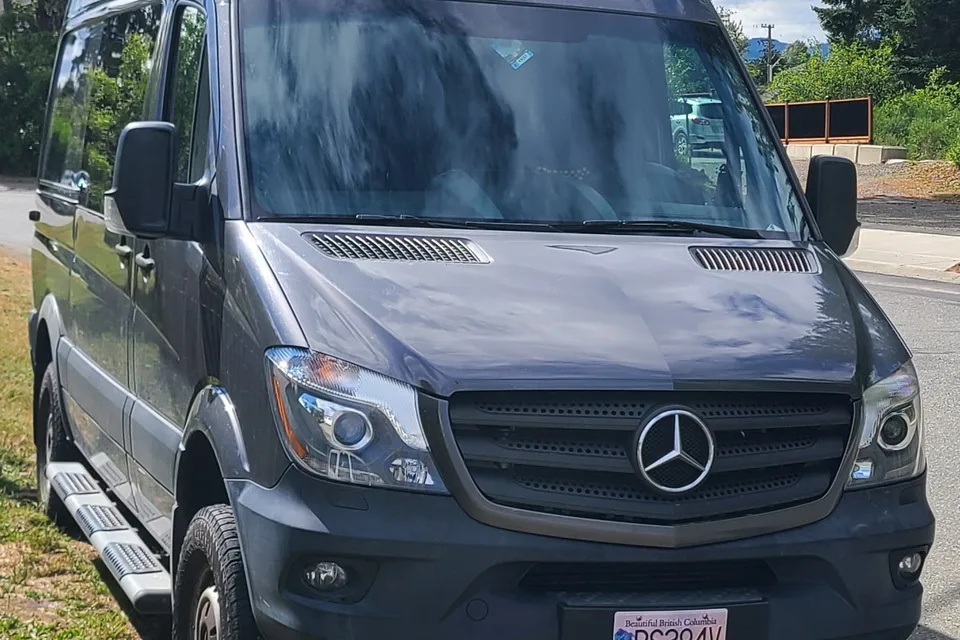Blue Hawk 2 - Sprinter Campervan
