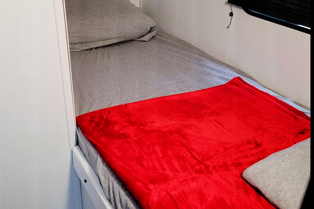 South Tejas RV Rentals-Hideout 