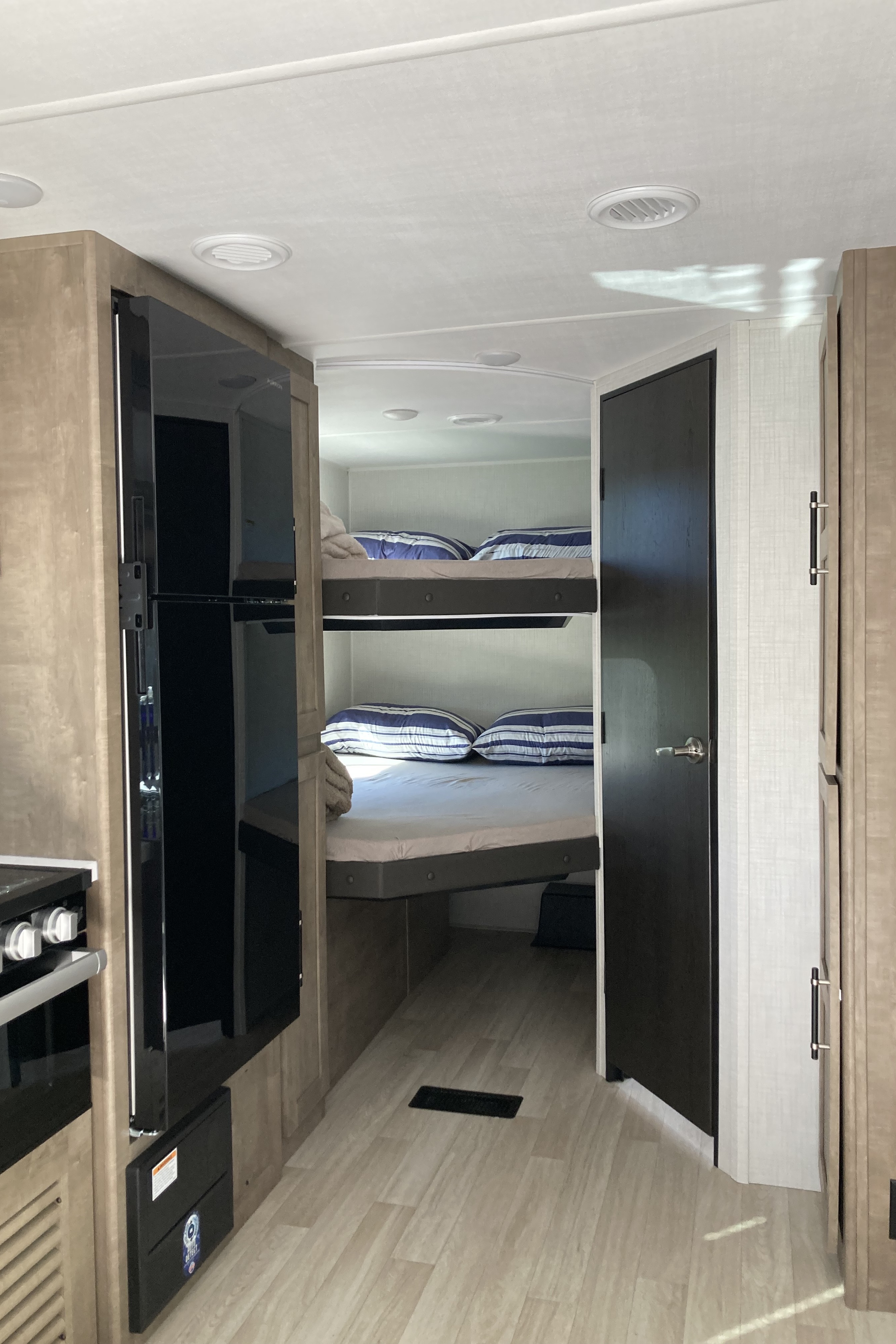 Iain's Springdale 2620vhs Travel Trailer