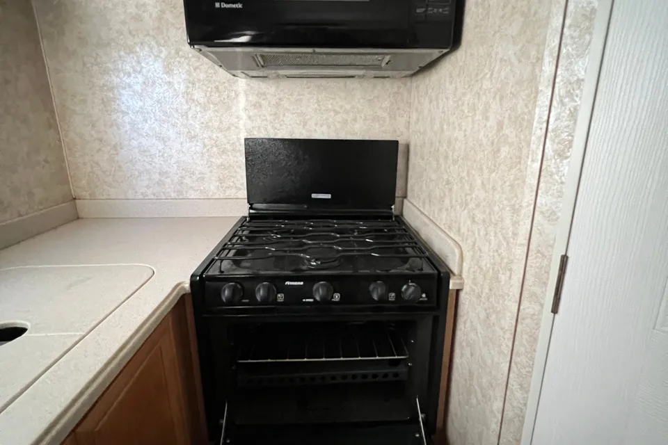 Home on Wheels Alpenlite Aspen Travel Trailer