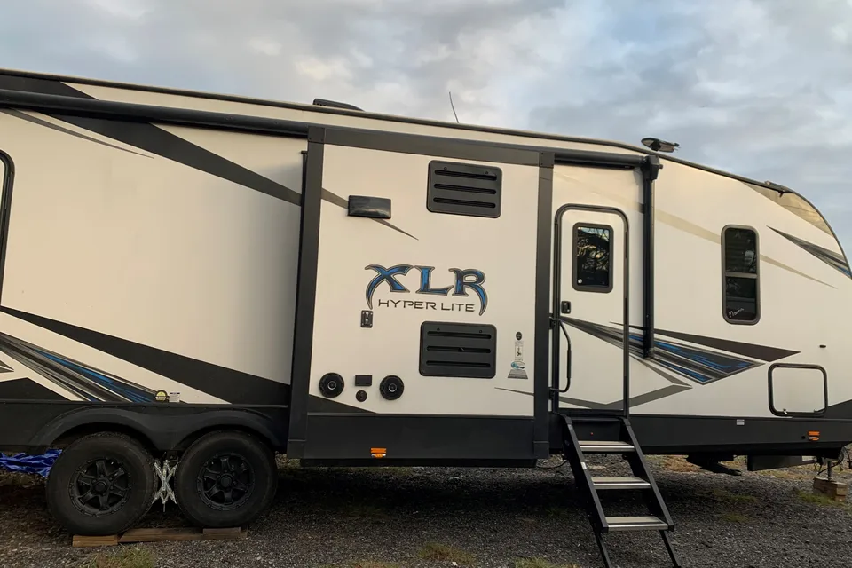 Piper's Forest River 31hfx Toy Hauler