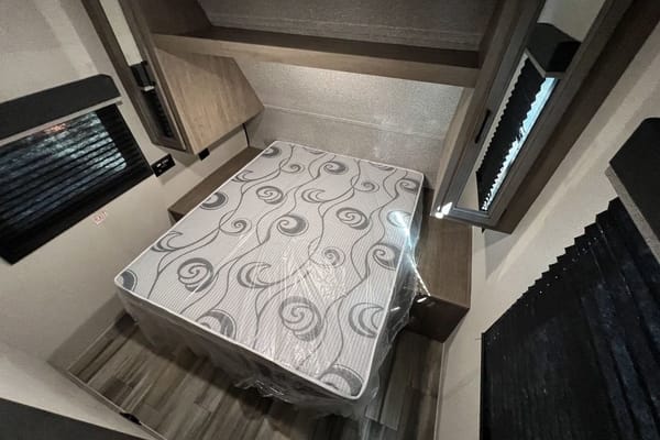 Family Friendly Midsize Travel Trailer