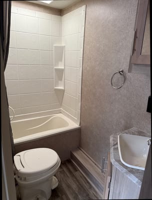 Riverview Retreat Coachmen 273BHSCK Travel Trailer