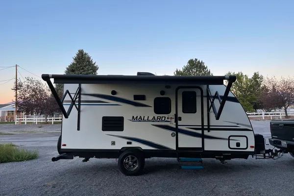 2020 Heartland Mallard 18’ Bunkhouse sleeps 5