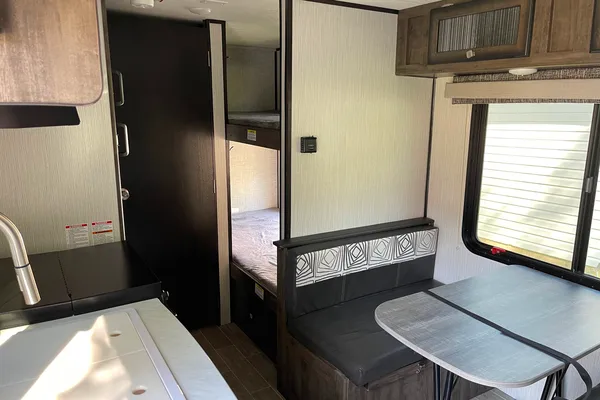 2020 Heartland Mallard 18’ Bunkhouse sleeps 5